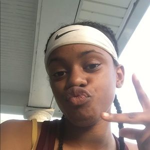 Meet your Posher, Lanette